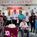 屏東榮家5月份慶生會 歡欣102歲榮民紀壽呷百二