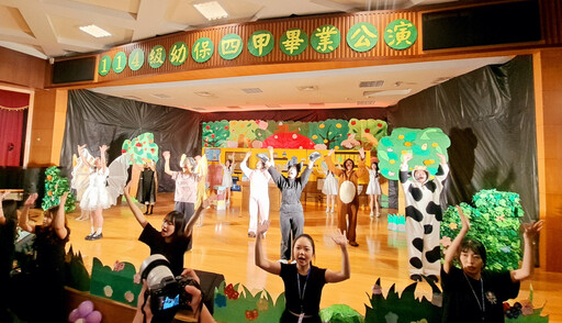 嘉藥幼保系用AI譜出童話奇幻樂章 原創兒童劇-森林甜點師