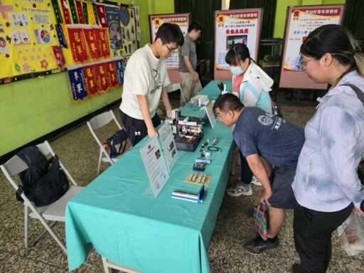 崑大電機系研發夾爪與倉儲系統 慈幼工商校慶亮相展創新實力