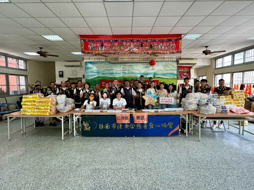 端午節傳愛 關懷低收入戶 東區、仁德區同步發放愛心物資,攜手送暖400戶家庭