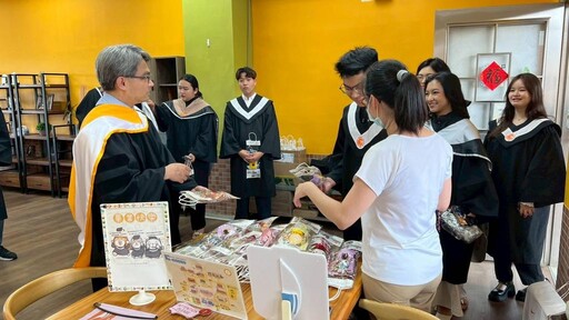 金門大學獻祝福113學年度45位外籍畢生 鵬程萬里