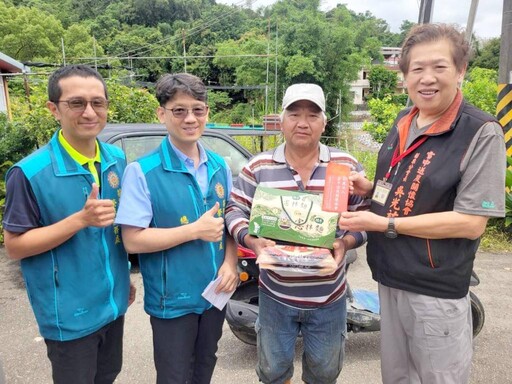 苗栗榮服處端節前鏈結資源慰訪年長榮民眷