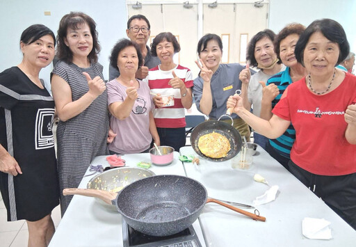 南市銀髮行動學苑創齡遊學班銀領新生活 黃偉哲邀長者一起開心上學趣