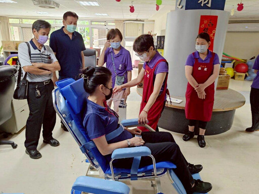 佳里榮家榮民寶眷慨捐愛心床 提升照護品質嘉惠住民長輩