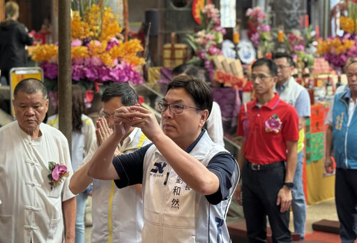 文武大眾爺聖誕 新北市副市長劉和然參香祝壽