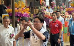 文武大眾爺聖誕 新北市副市長劉和然參香祝壽