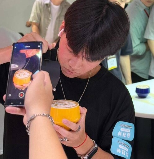 崑大餐飲系勇奪首屆Cophi盃全國咖啡挑戰賽拉花組冠季軍