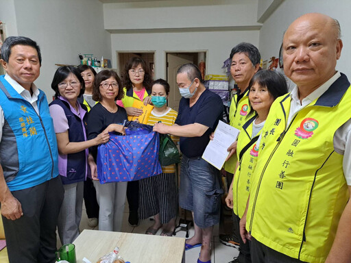 何姓駕駛車禍 太太罹癌 生活陷困 三重社福媒合圓融行善團救援16萬
