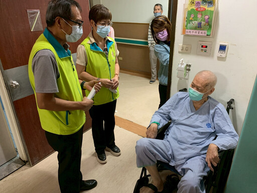 白河榮家端節關懷慰問住院長輩