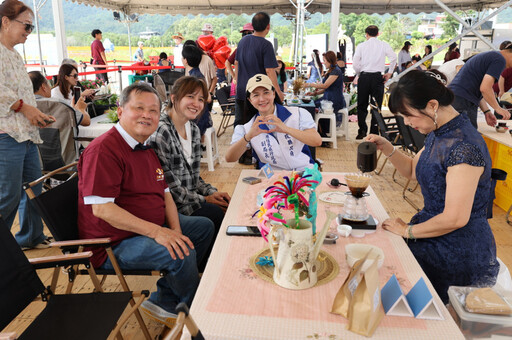 南投巧咖節千人豆留好咖啡 滿場咖啡香