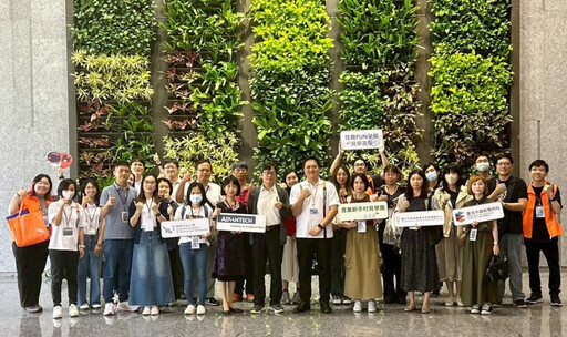 龍華科大攜手北市府 產業新手村見學團助師長瞭解物聯網產業