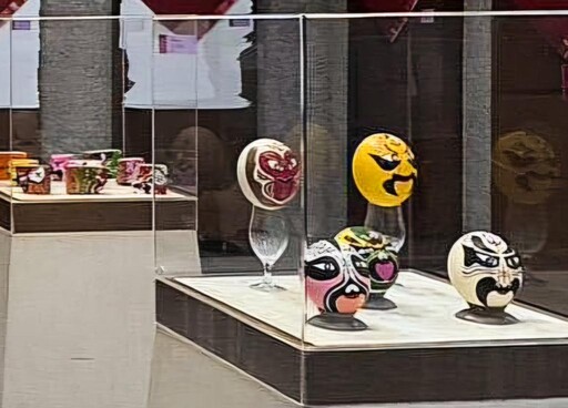 盧文雄民俗藝術創作個展 見證金門素人藝術家島嶼生命力