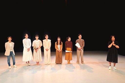稻草人現代舞團《在路上》：用舞蹈回應夢想與死亡生命提問