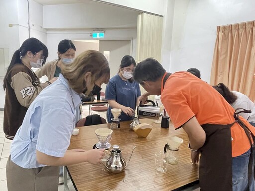 金大觀光系辦CBS咖啡證照檢定實作體驗 強化學生專業力