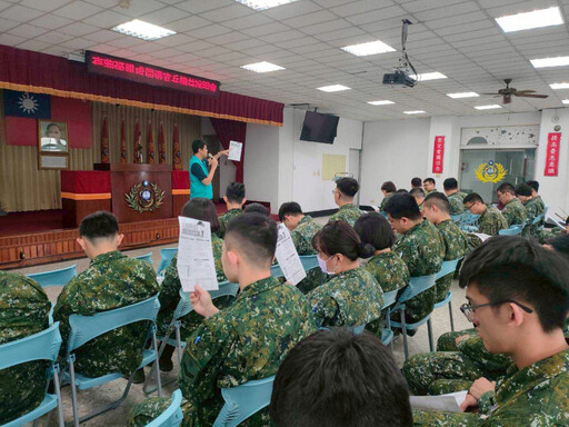 嘉義榮服處前推營區辦權益說明會 協助官兵轉銜職場