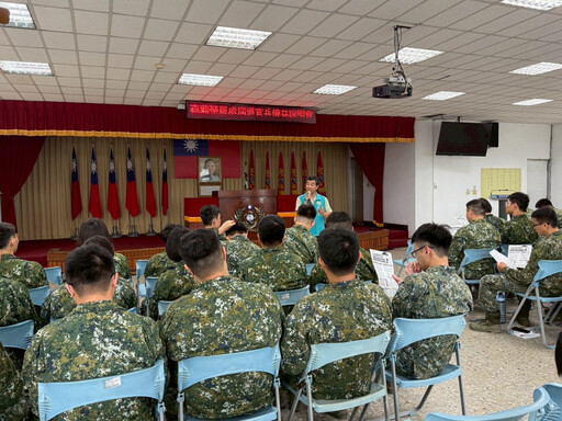嘉義榮服處前推營區辦權益說明會 協助官兵轉銜職場