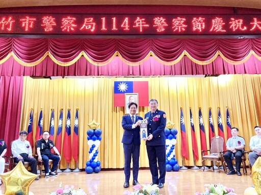 致敬守護城市的英雄 竹市歡慶警察節盛大表揚模範績優員警