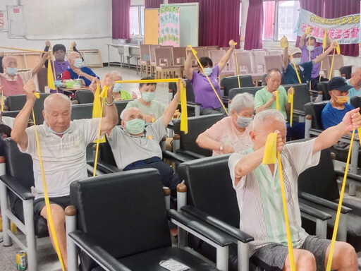 屏東榮家銀髮族動一動!住民長輩齊動展活力