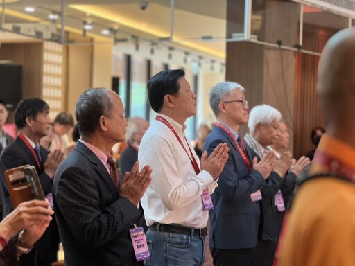 山海之間福氣現身！ 靈鷲山福城玉佛開光 朱惕之到場祈福
