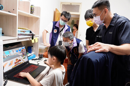 從科技到溫度 微星善盡社責 以再生筆電翻轉弱勢命運