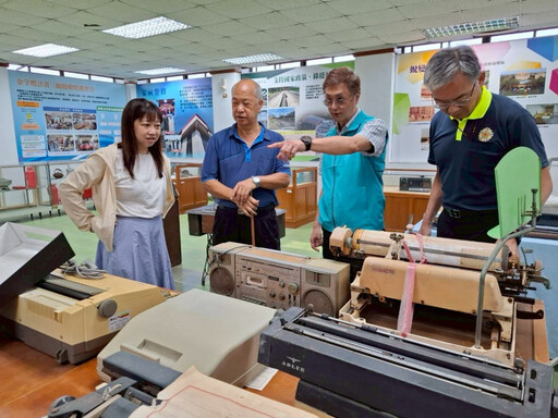 佳里榮家首長白永成珍藏文物無私捐贈 厚實館藏多元性