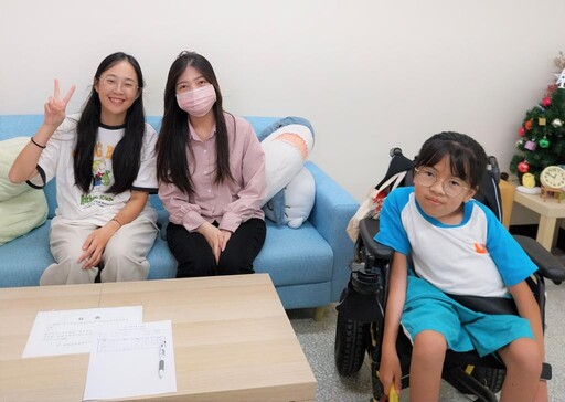 讓學習與愛同行 侯友宜表揚411位新北模範生代表與優秀身心障礙學生