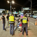 嚴打改裝車x嚴格取締夜間車聚噪音亂象 竹縣警暑期深夜防危駕專案啟動