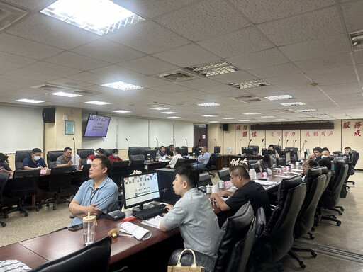 食衣住行與民同行 協助百貨餐旅業節能省電費