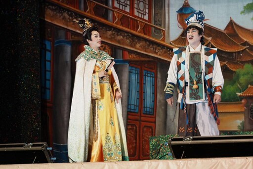 「2025新北市巷弄藝起來」16區巡演起跑！ 首場明華園《四兩王后》感動登場