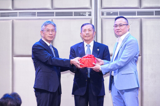 新竹高工校友會理事長交接 新任理事長邱振瑋:傳承永續