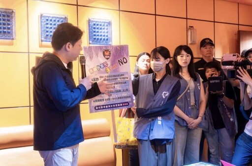 竹市暑期青春專案 代理市長邱臣遠率隊稽查娛樂場所守護青少年安全