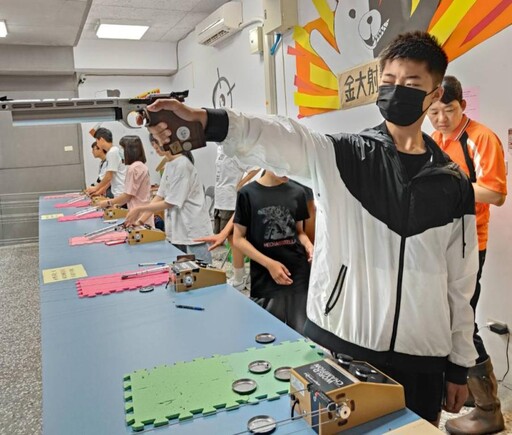 金大夏令營圓滿達陣！學員勇士神槍手展專注自信風采
