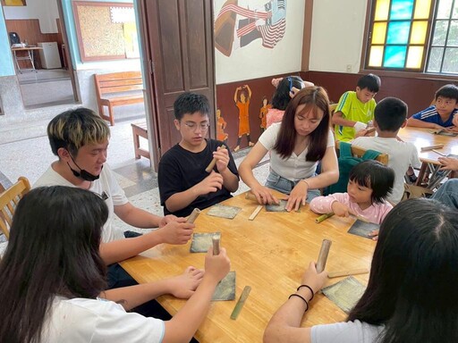 暑期生活用愛陪伴原鄉孩童 竹縣小衛星營隊公私協力前進五峰部落