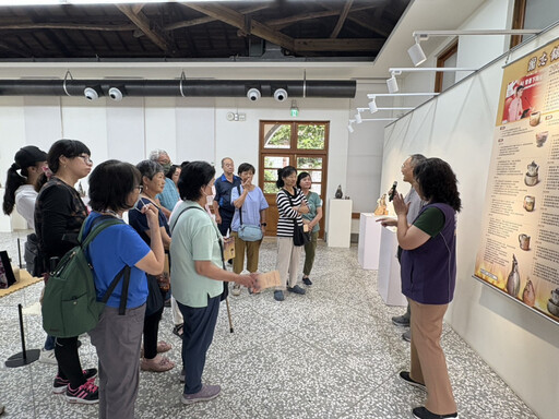 藝術零距離! 竹美館結合臺灣手語營造謝志銘柴燒茶器展共融體驗