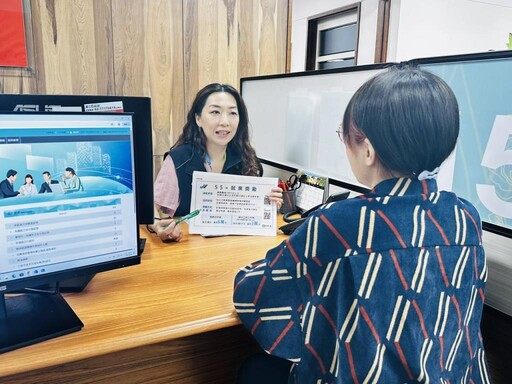 勞動部唯一獲衛福部社安網績優表揚就服員 賴怡君12年陪伴弱勢求職就業