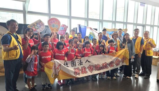 新北市教育局攜手公會舉辦「進城看電影」活動 六校師生走進戲院體驗推理魅力