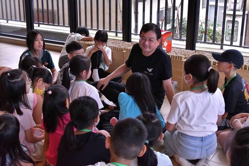 在遊戲與故事中點亮心中的光 兒童營走入福城親近佛法及認識文化