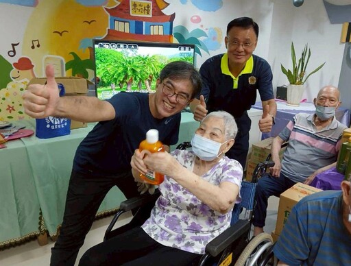佳里榮家感謝依必朗善心捐贈愛心物資 關懷住民長輩