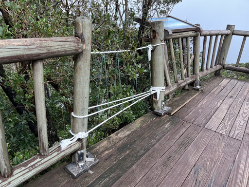 東眼山自導式步道三角點瞭望台修繕 自8/10-12/31日封閉施工