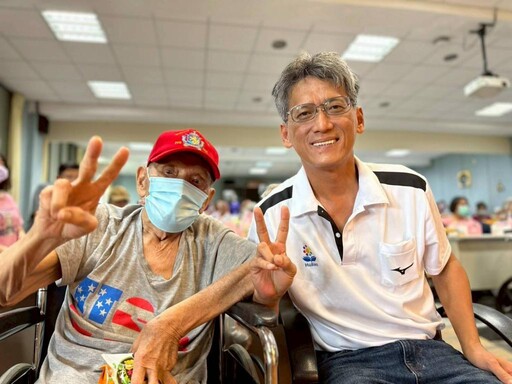 花蓮榮家父親節感恩暨慶生會 與住民家屬共度溫馨時光