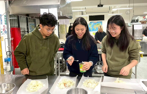 新北教育接軌國際 各國青年學子化身文化大使走進校園
