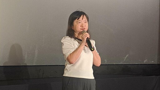 孫翠鳳現身戲院 與南區國稅局×中華電信遊園虚實宇宙間創新宣導
