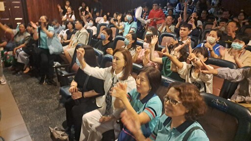孫翠鳳現身戲院 與南區國稅局×中華電信遊園虚實宇宙間創新宣導
