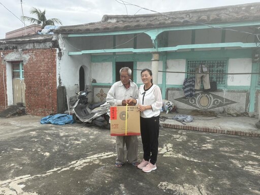 二河分署x維順營造 助南部低收入戶重建家園搶修颱風受損屋頂