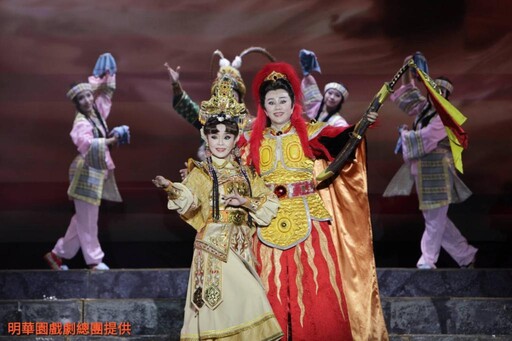 明華園睽違10年金門首演《貓神》 華麗視覺饗宴撼動萬名鄉親
