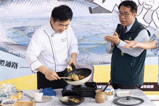 臺南虱目魚全聯優惠開跑！吳秉承示範料理 黃偉哲加碼抽黃金豆