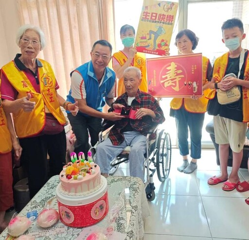 百歲榮民李海山爺爺紀壽 基隆榮服處溫馨慶生