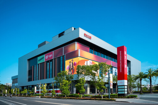 睽違 12 年再插旗台南!新光三越小北門店試營運,5 大日式吧檯、LOPIA 超市引領消費新體驗