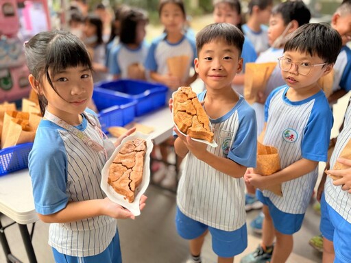 播下希望的種子！長坑國小開學日「雞蛋糕＋種菜苗」寓教於樂啟動新學期！