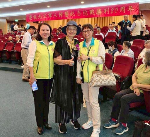 榮耀九三 白河榮家資深榮民高瑞芳受頒抗戰紀念章